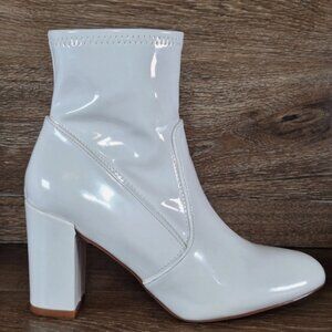 Steve Madden (Women's 7M) Emison-S Patent Leather White Boots Mod Go-Go Clubwear
